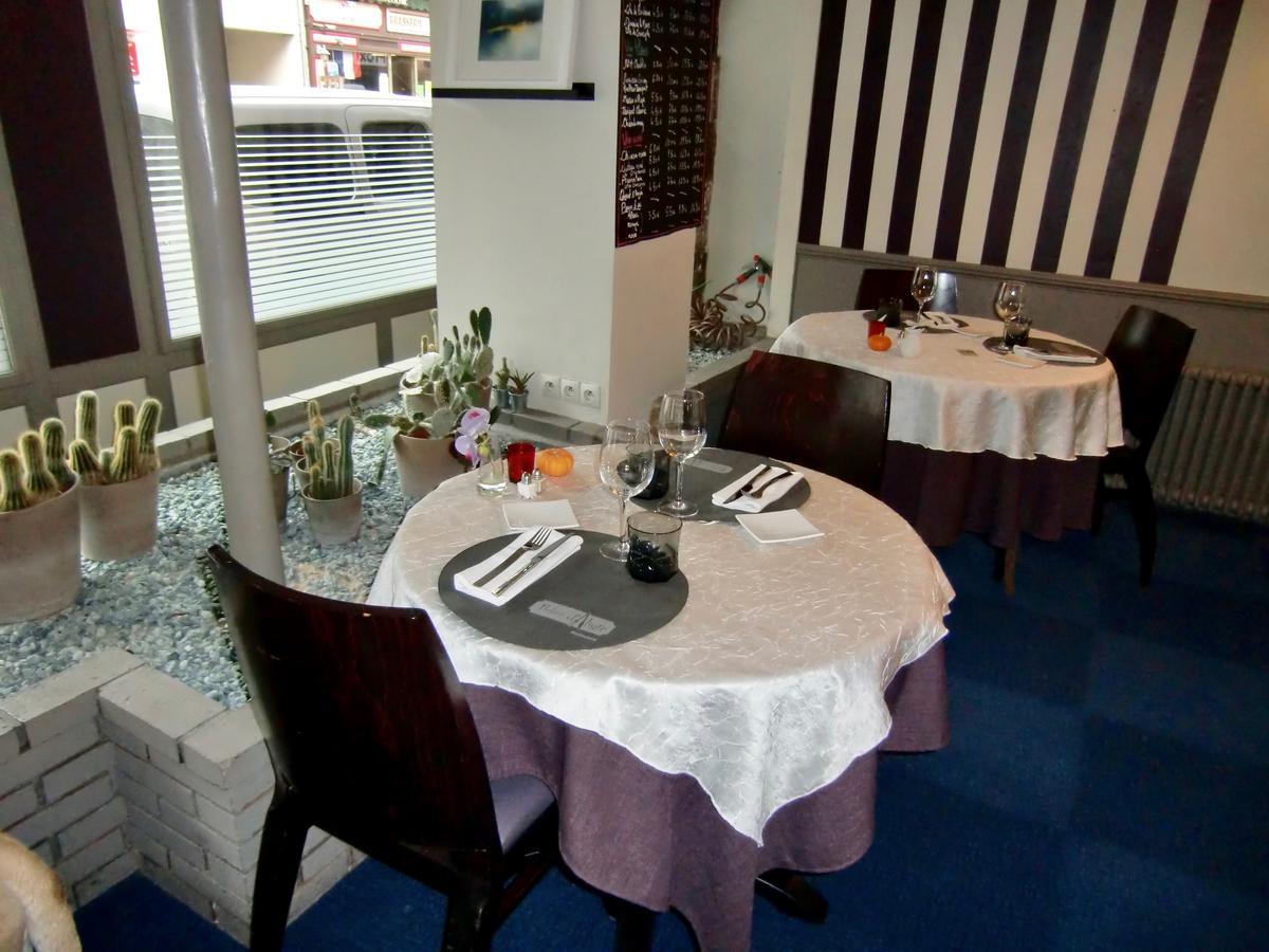Logis Hotel-Restaurant Le Relais D'Aligre Chateauneuf-en-Thymerais Exterior photo