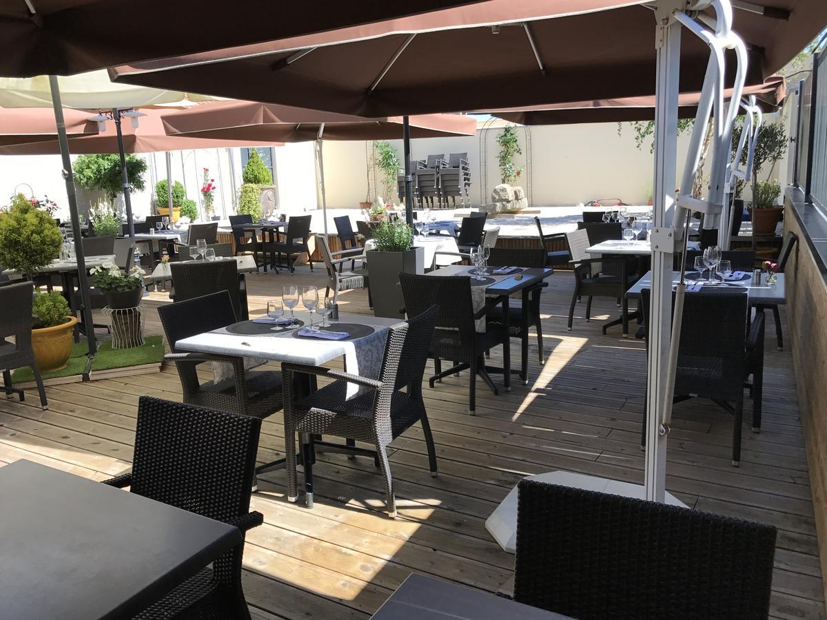 Logis Hotel-Restaurant Le Relais D'Aligre Chateauneuf-en-Thymerais Exterior photo